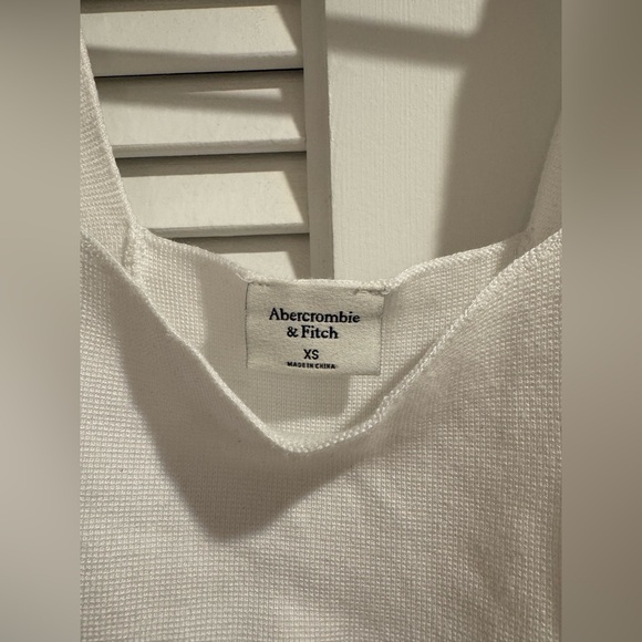 NWT Abercrombie white tank - Picture 2 of 6